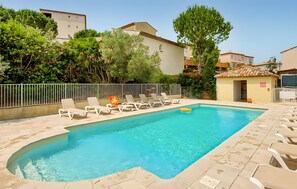 Pool - Le Mas de Masha on the Port Royal Golf Course (Mallemort)