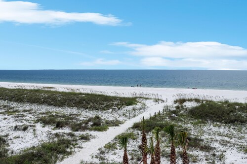 Pelican Roost E