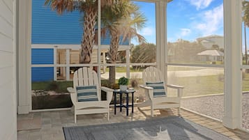 House, Multiple Beds (Reel Blessed) | Terrace/patio