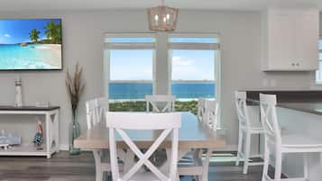 Casa geminada, várias camas (Pelican Roost A) | Opções para refeição