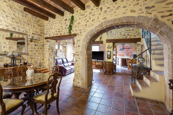 Interior - Holiday Home 'Siglo 16 Denia' with Private Terrace, Wi-Fi and Air Conditioning (Denia)