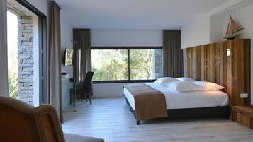 4 Schlafzimmer, BĂŒgeleisen/BĂŒgelbrett, kostenloses WLAN, BettwĂ€sche