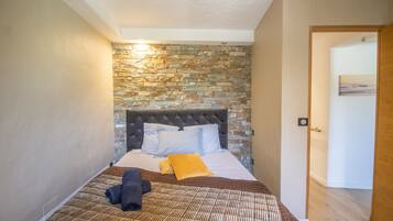 3 habitaciones, wifi gratis y ropa de cama