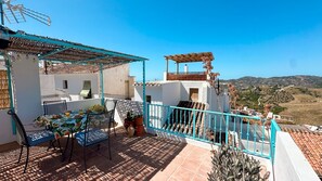 Outdoor dining - Vacation Home "Andalusian Home In Frigiliana" with Mountain View, Private Terrace & Wi-Fi (Frigiliana)
