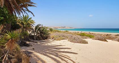 Casa Otoño – Holiday Home with Sea View, Private Terrace and Wi-Fi