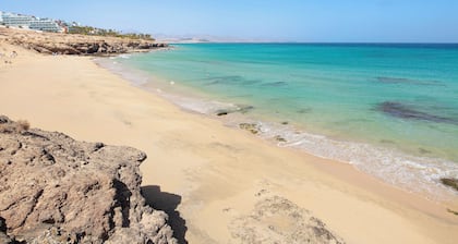 Vacation Home "Casa Otoño" with Sea View, Private Terrace & Wi-Fi