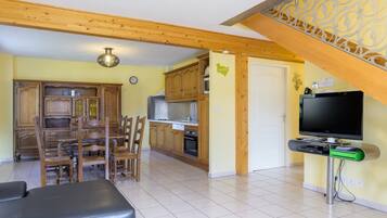 Télévision, lecteur de DVD, chaßne hi-fi