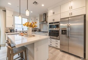 Fridge, microwave, oven, stovetop - @Marbella Lane - Elegant 5BR Home | Rancho Mission (Rancho Mission Viejo)