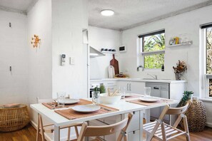 Dining - Ray's Place by the Riverside (Glenelg North)