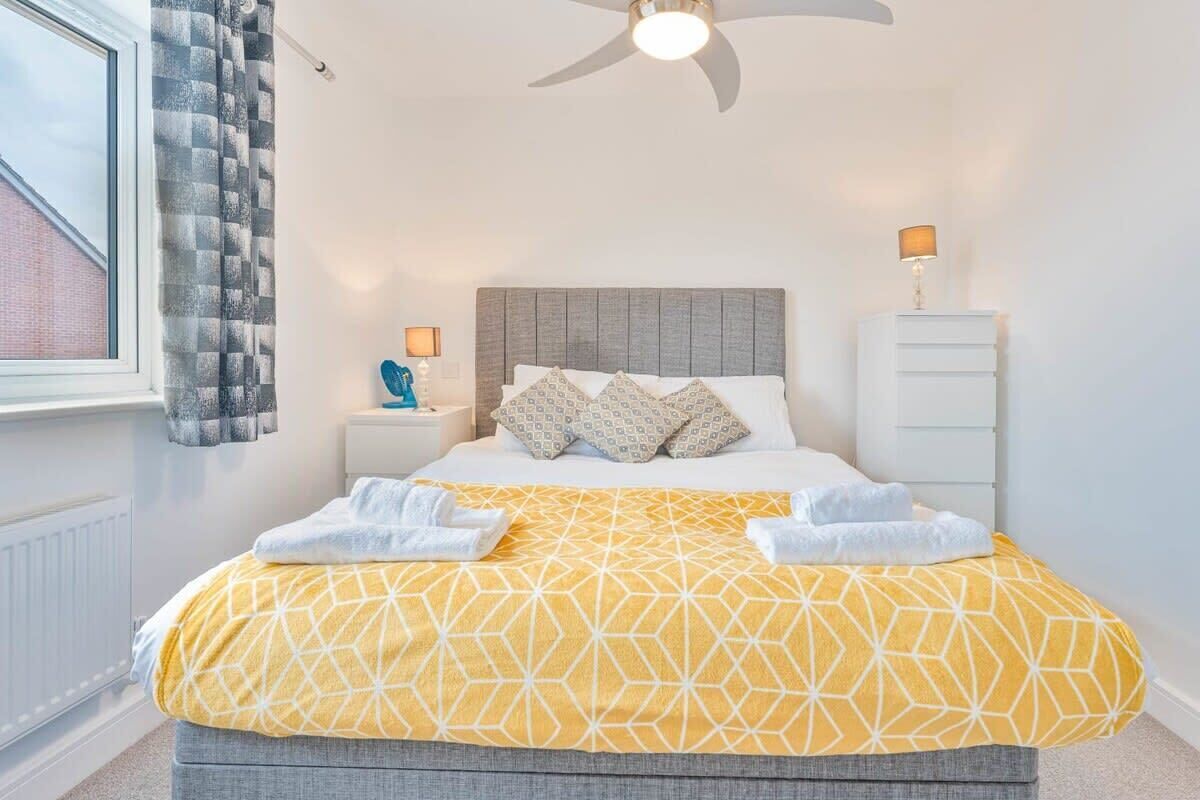 1 bedroom, iron/ironing board, WiFi, bed sheets