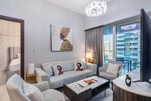 Living area - Exquisite 2BR in Business Bay (Dubai)