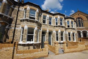 Exterior - Central London Duplex, bright and spacious. (London)