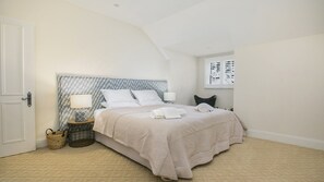 8 bedrooms, iron/ironing board, free WiFi, bed sheets