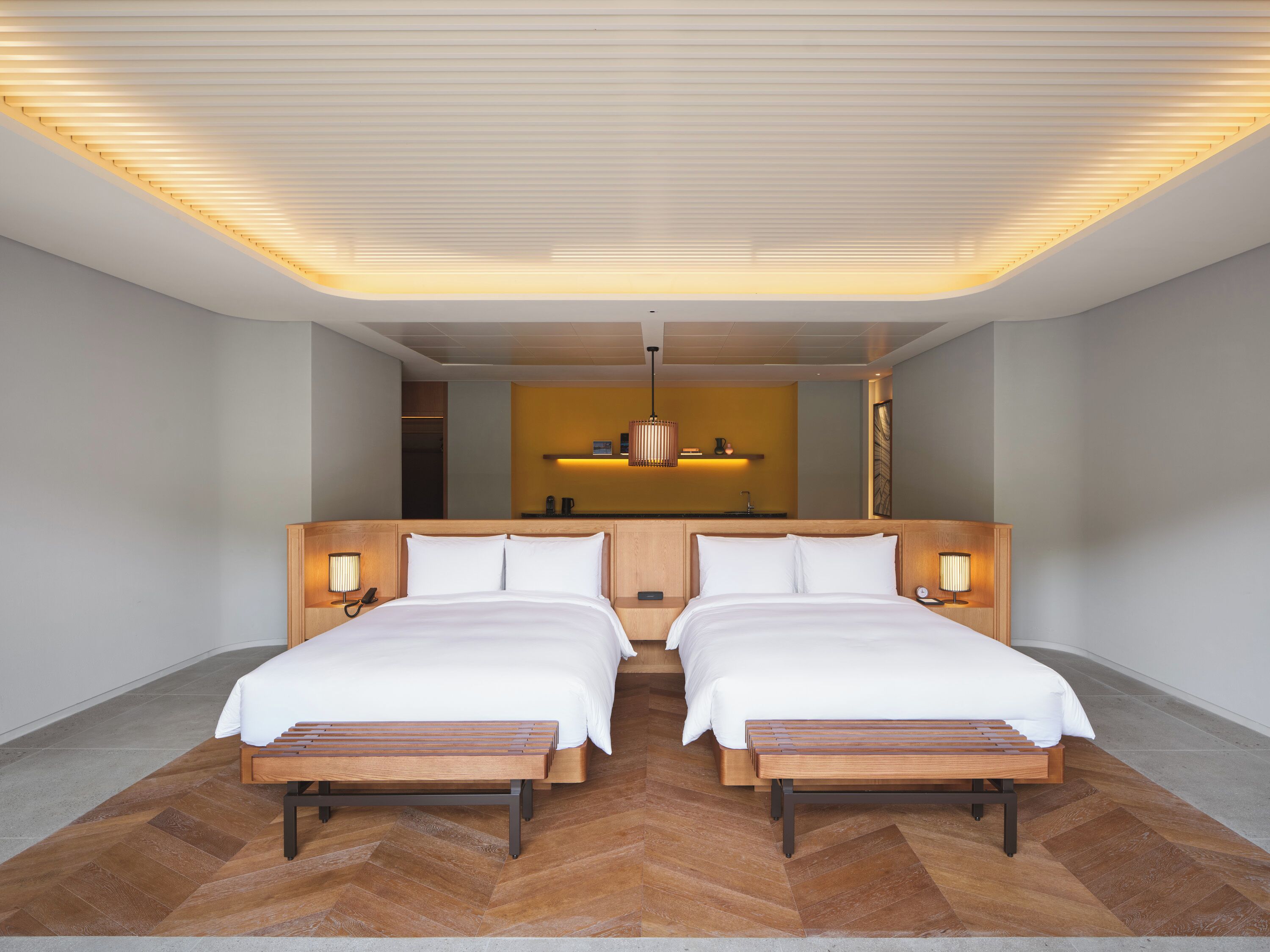 Premium bedding, down duvets, minibar, desk