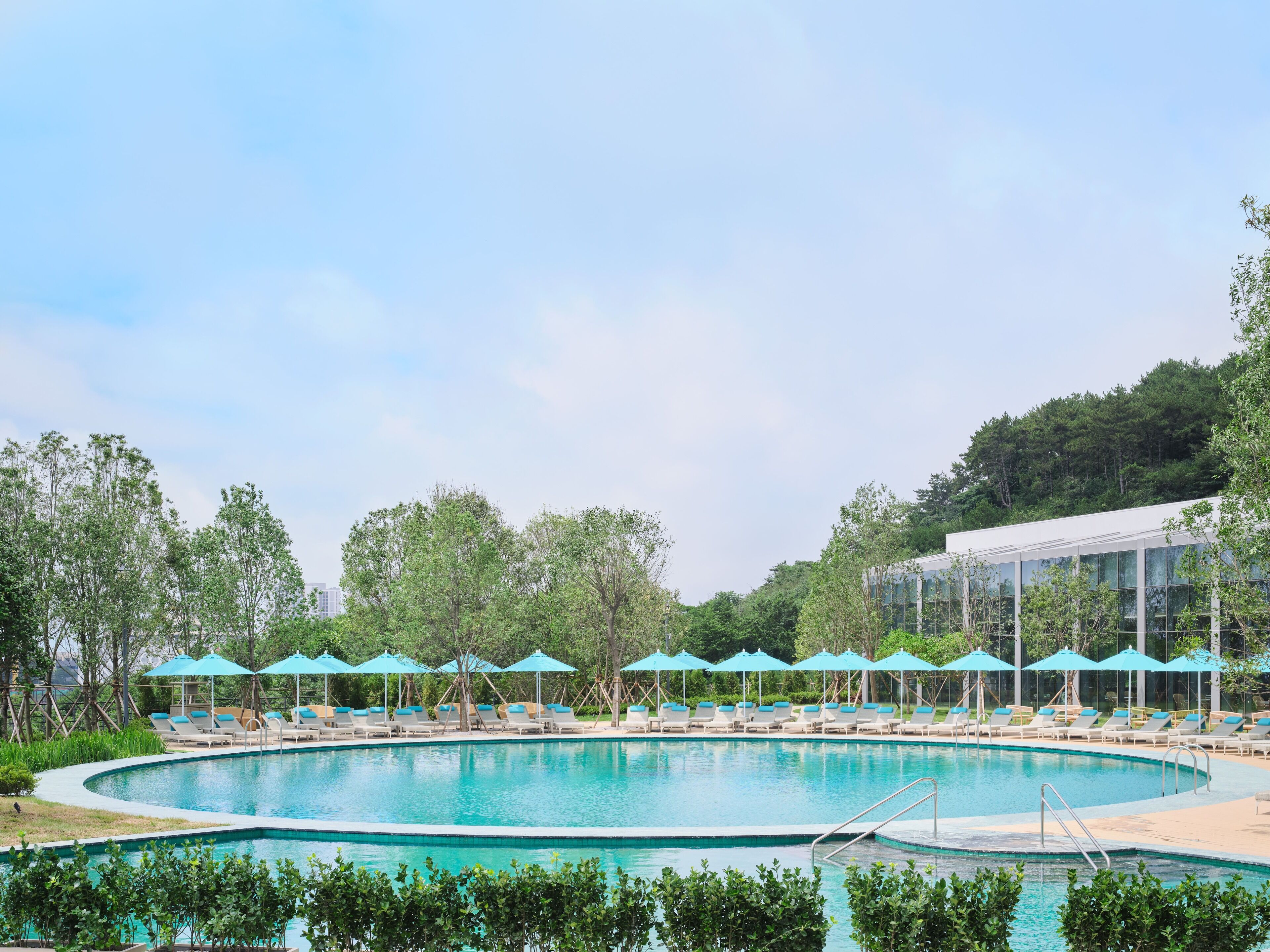 Kolam renang outdoor