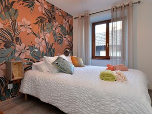 2 bedrooms, free WiFi, bed sheets