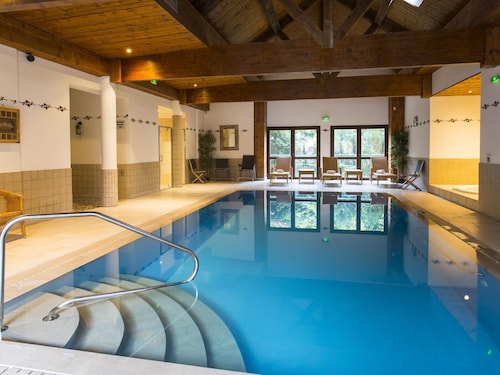Cozy Alsace Retreat: 2BR, Sauna, Pool Access, Near Vineyards & Colmar