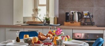 Suite Or avec Sauna Privatif et Cuisine Équipée - Idéale pour un Séjour Relaxant en Alsace