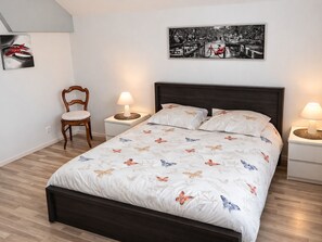 3 bedrooms, free WiFi, bed sheets