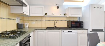 Beautiful Country Home with Terrace, Close to Amenities & Highways, Sleeps 5 + Baby