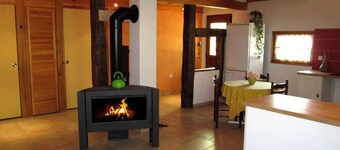 Charming Alsatian Farmhouse: 2 Terraces, BBQ, Accessible, Near Vosges – Sleeps 6