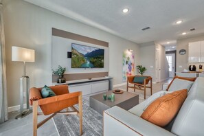 Villa | 4 bedrooms - Super Spacious With Private Pool and Themed Bedrooms (Kissimmee)