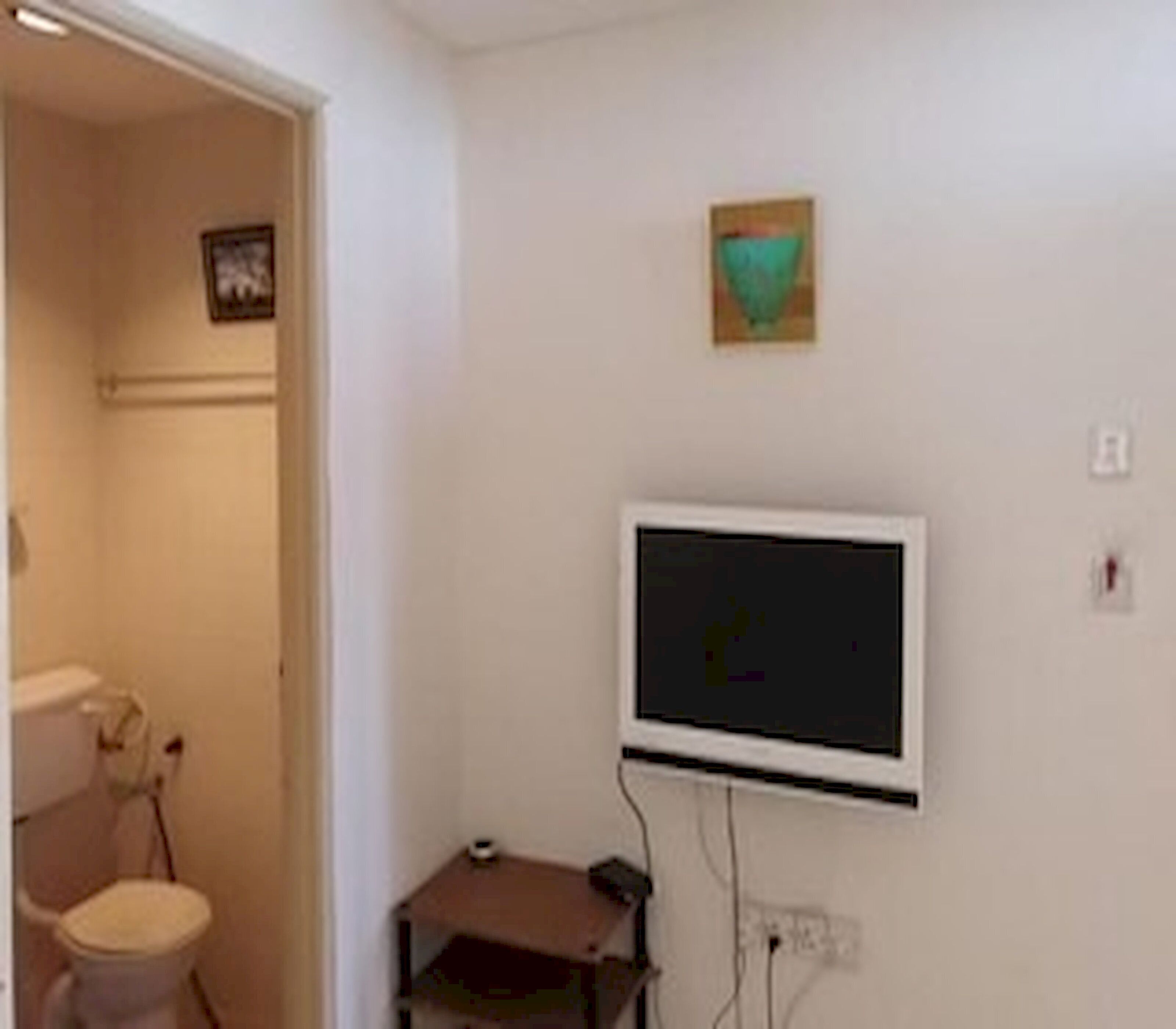 Deluxe Triple Room | Desk, blackout curtains, free WiFi, bed sheets