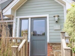 Exterior detail - 5 Court Cottage, Hillfield Village (Dartmouth)