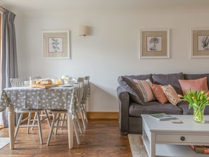 Cottage | Dining - 5 Court Cottage, Hillfield Village (Dartmouth)