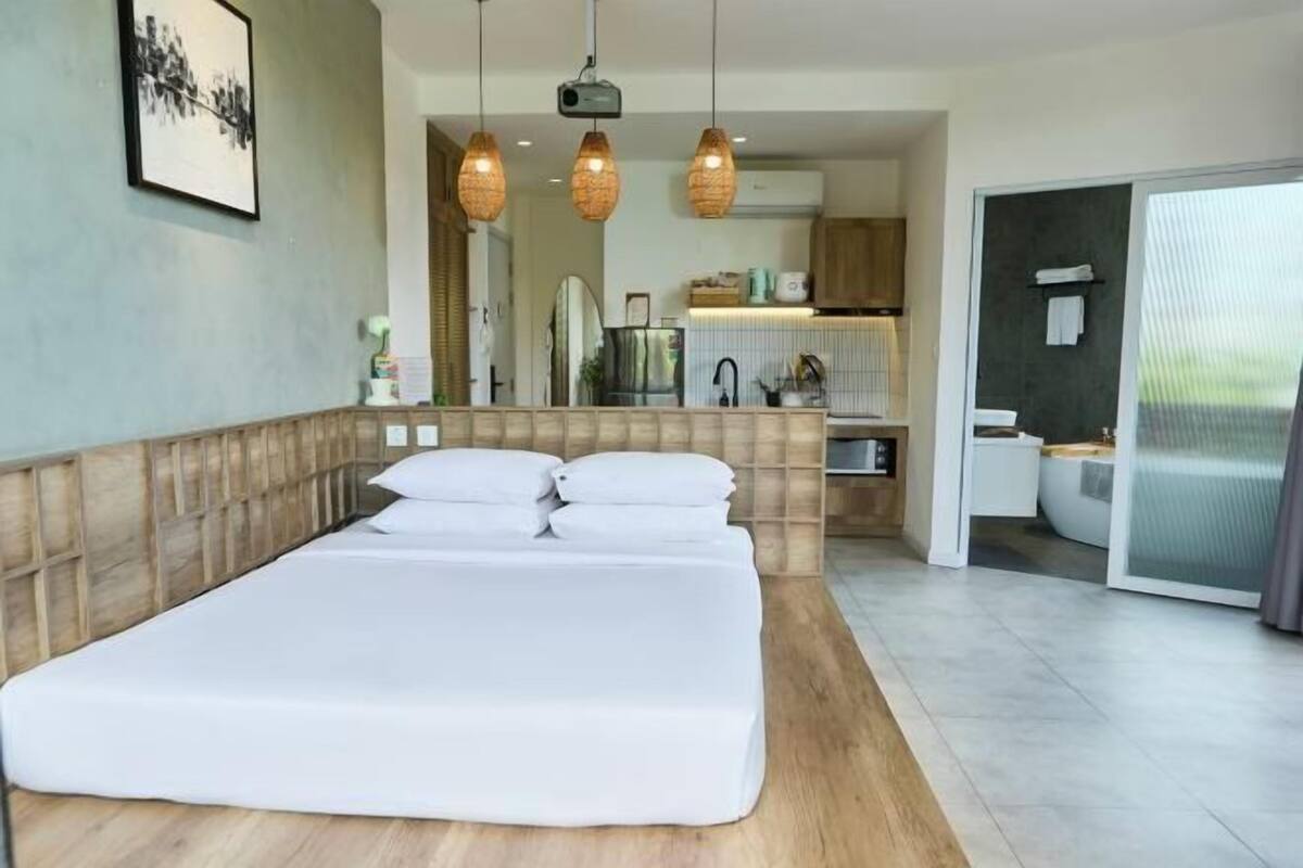 1 bedroom, premium bedding, Select Comfort beds, minibar