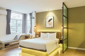 Habitación estándar, vistas a la ciudad | Ropa de cama de alta calidad, colchones Select Comfort, minibar