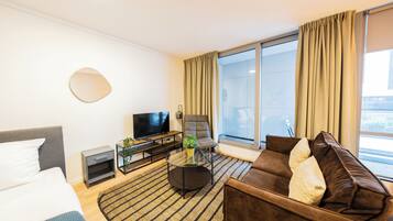 Basic Studio | Living room | 40-inch LCD TV with digital channels, heated floors, streaming services