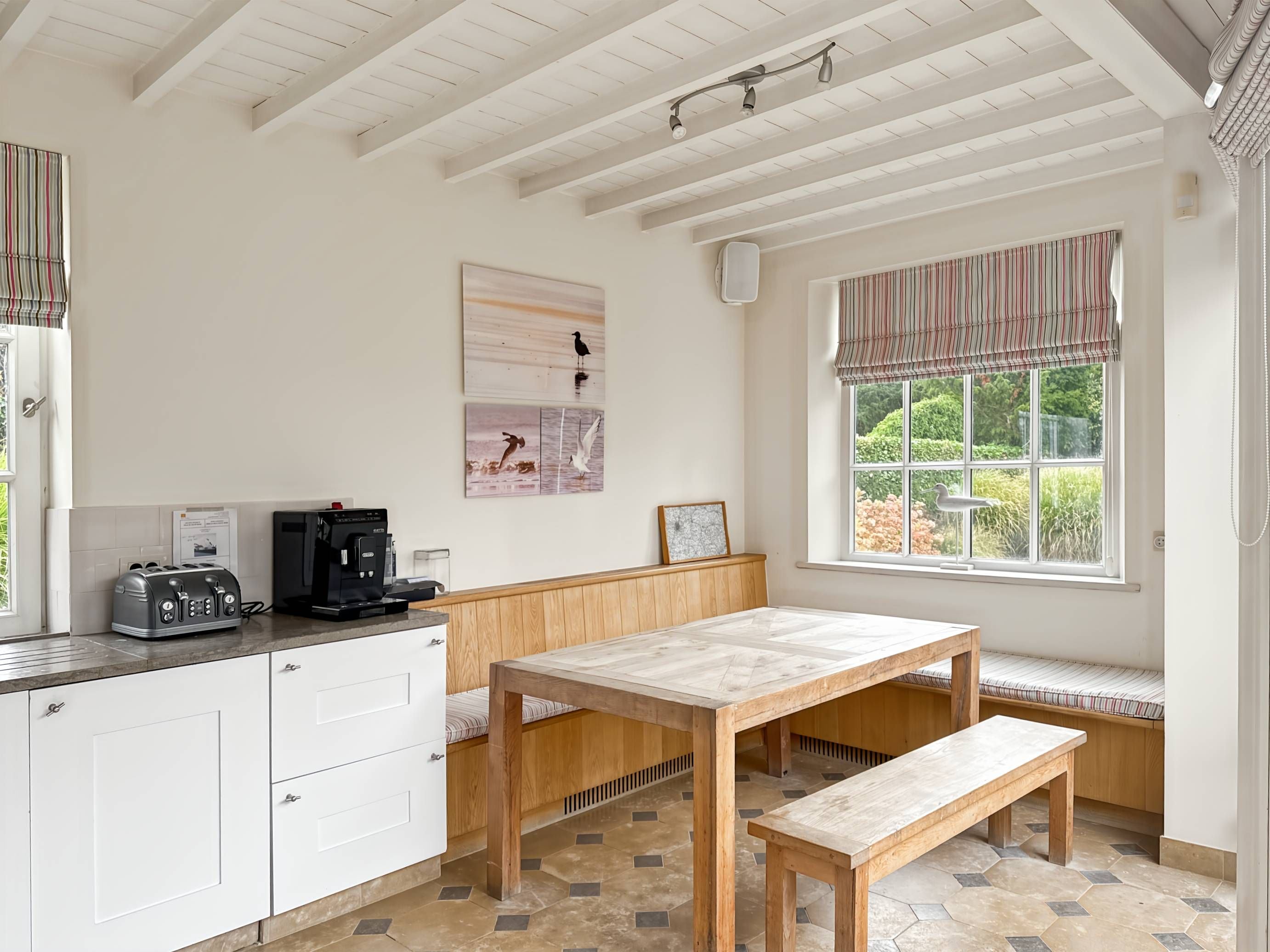 House, 5 Bedrooms, Balcony, Garden View | Dining