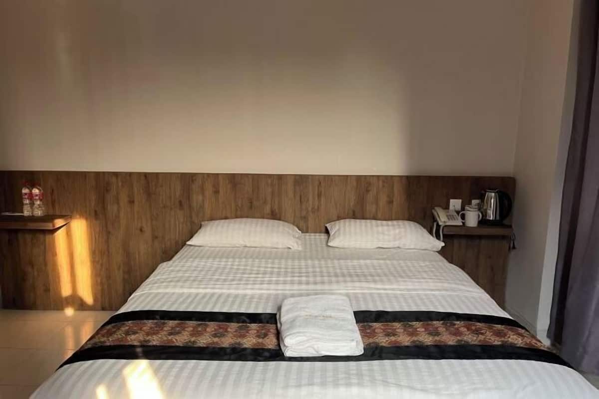 Free WiFi, bed sheets