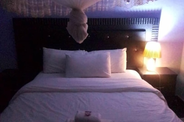 Kamar Double Basic, 1 Tempat Tidur Double | Kedap suara, setrika/meja setrika, Wi-Fi gratis, dan seprai linen
