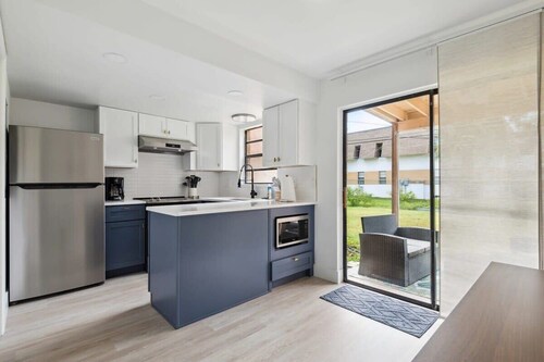 Charming Townhouse Near Indialantic Beach