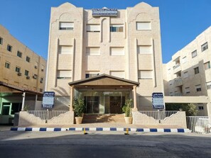 Exterior - Dana Palace - Standard Room (Amman)