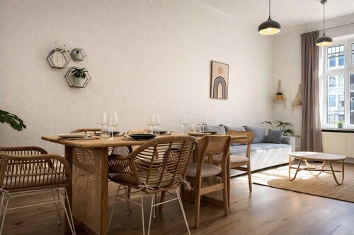 🌿 Gemütliches Innenstadt Aparment| Messe | Arbeitsplatz | Klick hier, um mehr zu sehen 👇