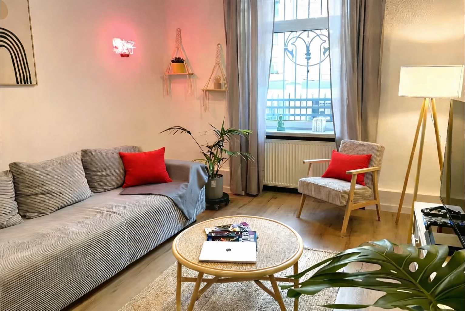 Télévision, jeux vidéo, espaces bureaux