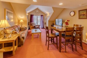 テレビ、卓球台