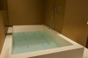 Suite, Whirlpool | Eigener Whirlpool