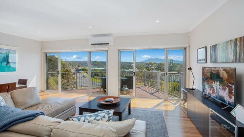 Seascape 3/7 Wattle Street