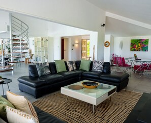 Smart TV, ping pong, books