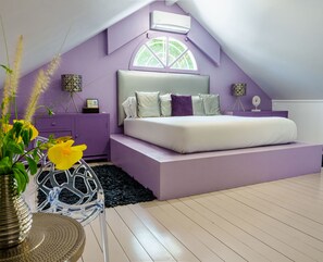 4 bedrooms, in-room safe, desk, iron/ironing board