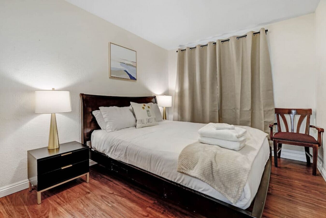 2 chambres, fer et planche à repasser, Wi-Fi gratuit, draps fournis