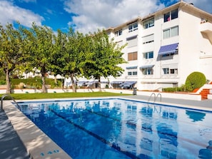 Pool - Beautiful Studio With Pool & sea Views (Sitges)