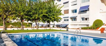 Beautiful Studio With Pool & sea Views