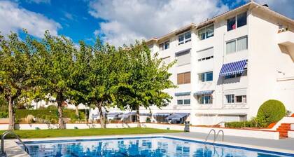 Beautiful Studio With Pool & sea Views