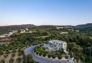 Exterior - Rizes Villa with Jacuzzi & Heated Pool, A Nature Paradise! (Rethymno)