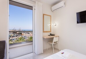 1 bedroom, iron/ironing board, free WiFi, bed sheets - Sunset View Apartment, offering outstanding sea view (Rethymno)